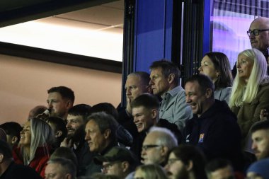 Stuart Pearce, 21 Şubat 2025 'te İngiltere, Warrington' daki Luke Littler Stadyumu 'nda oynanan Warrington Wolves ve Catalans Dragons maçına katıldı.