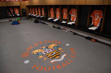Gökyüzü İddia Ligi 1 'in önündeki soyunma odası 21 Şubat 2025' te Bloomfield Road, Blackpool 'da oynanan Blackpool - Crawley Town maçı.