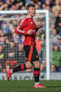 Manchester United takımından Rasmus Hjlund Premier League maçında Everton, Manchester United 'a karşı Goodison Park, Liverpool, Birleşik Krallık' ta 22 Şubat 2025