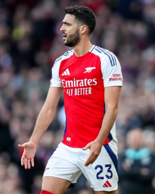 Arsenal 'den Mikel Merino, 22 Şubat 2025' te Birleşik Krallık 'taki Emirates Stadyumu' nda oynanan Premier League karşılaşmasında tepki gösterdi.