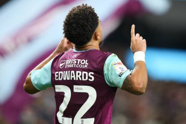 Burnley 'den Marcus Edwards, 21 Şubat 2025' te Burnley ile Sheffield arasında oynanan Gökyüzü İddia Şampiyonası maçında 1-0 yenilgiyi kutluyor.