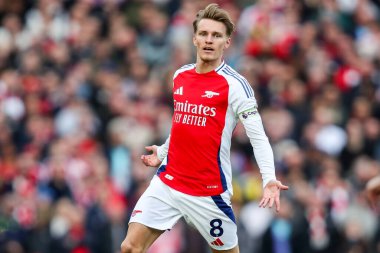 Arsenal 'den Martin Odegaard, 22 Şubat 2025' te Birleşik Krallık 'taki Emirates Stadyumu' nda oynanan Premier League karşılaşmasında tepki gösterdi.