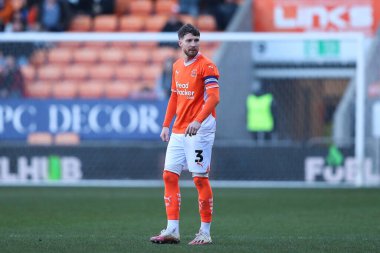 Blackpool takımından James Husband 21 Şubat 2025 tarihinde Bloomfield Road, Blackpool 'da oynanan Blackpool - Crawley Town maçında