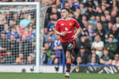 Manchester United takımından Manuel Ugarte, 22 Şubat 2025 tarihinde Goodison Park, Liverpool 'da oynanan Premier League maçında Everton Manchester United' a karşı 2-2 'lik galibiyet golünü kutluyor.