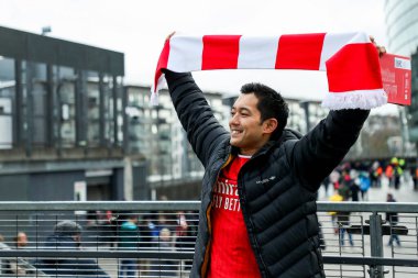 Taraftarlar, 22 Şubat 2025 tarihinde Birleşik Krallık 'taki Emirates Stadyumu' nda oynanan Premier League karşılaşması öncesinde Emirates Stadyumu 'na geldiler.