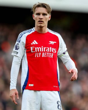 Arsenal 'den Martin Odegaard, 22 Şubat 2025' te Birleşik Krallık 'taki Emirates Stadyumu' nda oynanan Premier League karşılaşmasında tepki gösterdi.