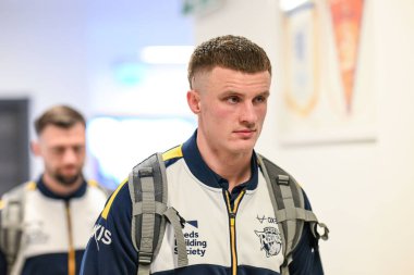 Leeds Rhinos takımından Ash Handley, 22 Şubat 2025 'te İngiltere' nin Eccles kentinde oynanan Betfred Süper Lig karşılaşmasında Salford Red Devils, Leeds Gergedan 'a karşı oynuyor.