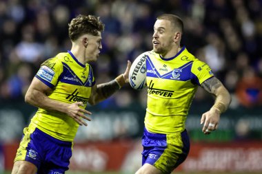 Warrington Wolves 'tan Matt Dufty, Warrington Wolves' tan Arron Lindop 'a Betfred Süper Lig 2. Raundu' nda Warrington Wolves, Catalans Dragons 'a karşı Luke Littler Stadyumu' nda 21 Şubat 2025 'te oynanan karşılaşmada pas verdi.