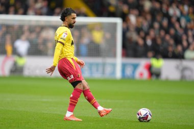 Watford 'dan Imrn Louza, 23 Şubat 2025' te Watford, Watarage Road, Watford-Luton Town maçında pas veriyor.