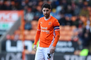 Blackpool takımından James Husband 21 Şubat 2025 tarihinde Bloomfield Road, Blackpool 'da oynanan Blackpool - Crawley Town maçında