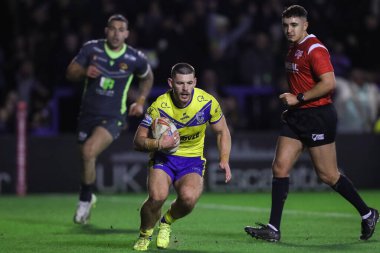 Warrington Wolves takımından Danny Walker 21 Şubat 2025 'te Warrington, İngiltere' deki Luke Littler Stadyumu 'nda oynanan Warrington Wolves ve Catalans Dragons maçında 10-6' lık skora ulaştı.