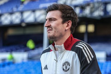 Manchester United takımından Harry Maguire, 22 Şubat 2025 'te Goodison Park, Liverpool, İngiltere' de oynanan Everton-Manchester United Premier League maçı sırasında geldi.