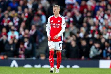 Arsenal Ligi 'nden Oleksandr Zinchenko 22 Şubat 2025' te Emirates Stadyumu 'nda oynanan Premier League maçında Arsenal ve West Ham United maçında tepki gösterdi.