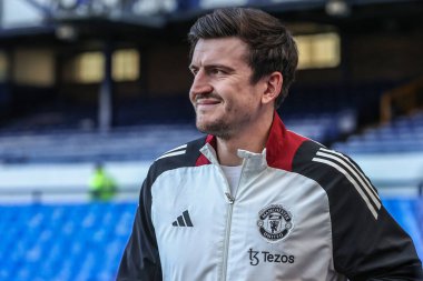 Manchester United takımından Harry Maguire, 22 Şubat 2025 'te Goodison Park, Liverpool, İngiltere' de oynanan Everton-Manchester United Premier League maçı sırasında geldi.