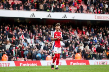 Arsenal 'den Ben White, 22 Şubat 2025 tarihinde İngiltere' nin başkenti Londra 'daki Emirates Stadyumu' nda oynanan Premier League maçının ardından yenilgiyi kabul etti.