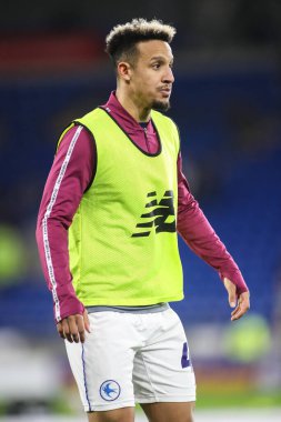 Cardiff City 'den Callum Robinson, 25 Şubat 2025' te Cardiff City Stadyumu 'ndaki Cardiff City ile Hull City arasındaki Sky Bet Şampiyonası karşılaşması öncesinde ısınıyor.