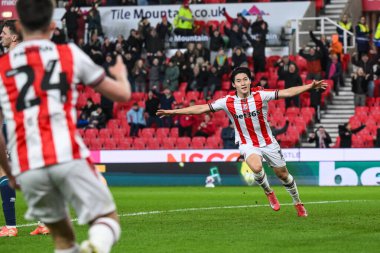 Stoke City 'den Bae Jun-Ho, Stoke City - Middlesbrough maçında 25 Şubat 2025 tarihli Stoke-on-Trent Stadyumu' nda oynanan Sky Bet Şampiyonası maçında 1-1 'lik galibiyetini kutluyor.