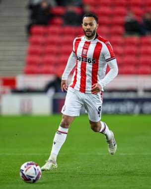 Stoke City 'den Lewis Baker, Stoke City ile Middlesbrough arasındaki 25 Şubat 2025' te oynanan Bet365 Stadyumu 'nda oynanan Gökyüzü İddia Şampiyonası maçında topla bir çıkış yaptı.