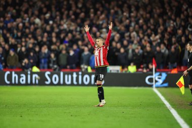 Sheffield United takımından Harry Clarke, Sheffield Lane, Sheffield, Birleşik Krallık 'ta oynanan 24 Şubat 2025' te Sheffield United - Leeds United maçında topa temyiz başvurusunda bulundu.