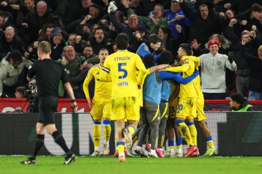 Leeds United 'dan Jnior Firpo, 24 Şubat 2025' te Bramall Lane, Sheffield, İngiltere 'de oynanan Sky Bet Şampiyonası maçında 1-1' lik galibiyetini kutluyor.