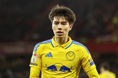 Leeds United takımından Ao Tanaka 24 Şubat 2025 'te Bramall Lane, Sheffield, İngiltere' de Sheffield United - Leeds United maçında