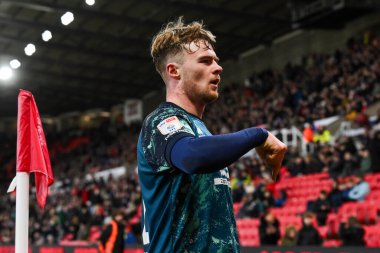 Middlesbrough 'dan Tommy Conway, Stoke City - Middlesbrough maçında 25 Şubat 2025 tarihli Stoke-on-Trent Stadyumu' nda 1-3 kazanma hedefini kutluyor.