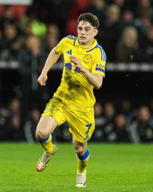 Leeds United takımından Daniel James, 24 Şubat 2025 'te Sheffield United ile Leeds United' ın Bramall Lane, Sheffield, İngiltere 'de oynanan maçında maç yapıyor.