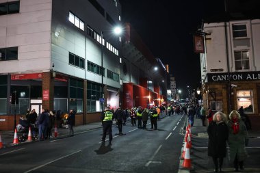 Taraftarlar, 24 Şubat 2025 'te Sheffield United ile Leeds United' ın Bramall Lane, Sheffield, İngiltere 'deki Sky Bet Şampiyonası karşılaşması öncesinde geldiler.