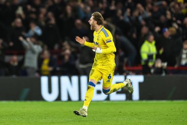 Leeds United takımından Joe Rodon, 24 Şubat 2025 'te İngiltere' nin Sheffield Lane kentinde oynanan Sky Bet Şampiyonası maçında Jnior Firpos 'un 1-1' lik golünü kutluyor.