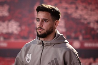 Nottingham Ormanı 'ndan Lex Moreno, Nottingham Forest ile Arsenal arasındaki Premier Lig maçı sırasında İngiltere' nin Nottingham şehrinde 26 Şubat 2025 'te geldi.