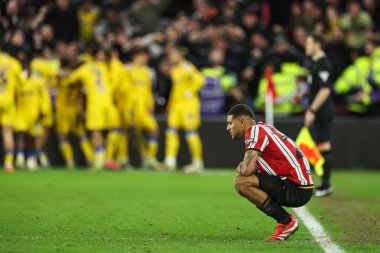Sheffield United takımının oyuncusu Vinicius Souza, 24 Şubat 2025 'te İngiltere' nin Sheffield Lane kentinde oynanan Sky Bet Şampiyonası maçında skor 1-3 'lük skora ulaştı.