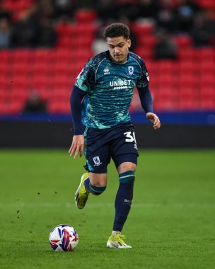 Middlesbrough 'dan Neto Borges, Stoke City ile Middlesbrough arasındaki 25 Şubat 2025' te oynanan Bet365 Stadyumu 'nda oynanan Sky Bet Şampiyonası maçında topla bir çıkış yaptı.