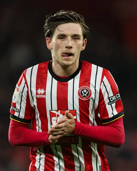 Sheffield United takımından Sydie Peck 24 Şubat 2025 'te Bramall Lane, Sheffield, İngiltere' de Sheffield United 'a karşı oynadığı maçta