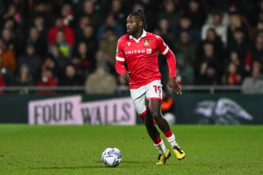 Wrexham 'dan Jacob Mendy, 26 Şubat 2025' te Wrexham-Peterborough United SToK Cae Ras, Wrexham, Birleşik Krallık 'ta oynanan The Vertu Trophy Yarı Finali' nde topa ara verdi.