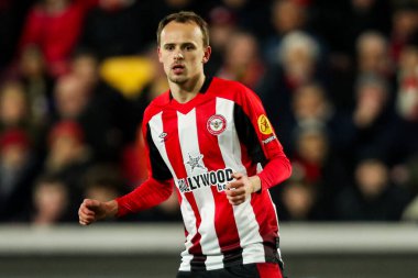Brentford 'dan Mikkel Damsgaard, Premier League maçında Brentford Everton' a karşı Gtech Community Stadyumu, Londra 'da 26 Şubat 2025' te oynanan karşılaşmada.