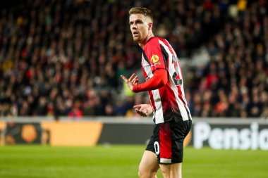 Brentford 'dan Kristoffer Ajer, 26 Şubat 2025' te İngiltere 'deki The Gtech Community Stadyumu' nda oynanan Premier League karşılaşmasında Brentford-Everton maçında tepki gösterdi.