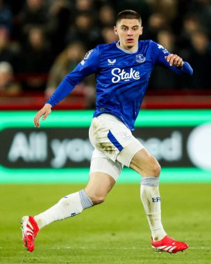 Everton 'dan Vitaliy Mykolenko Premier Lig karşılaşmasında Brentford Everton' a karşı Gtech Community Stadyumu, Londra, Birleşik Krallık, 26 Şubat 2025