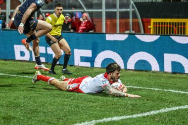 Hull KR 'dan Oliver Gildart, 27 Şubat 2025' te İngiltere 'nin Hull kenti Kingston' da Sewell Group Craven Park 'ta oynanan Betfred Süper Lig 3. Hull KR, Salford Red Devils maçında bir deneme için sahaya çıkıyor.