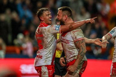 Hull KR 'dan Jai Whitbread, 27 Şubat 2025' te İngiltere 'nin Hull kenti Kingston' daki Sewell Group Craven Park 'ta oynanan 3. Hull KR-Salford Red Devils karşılaşmasında denemesini kutluyor.