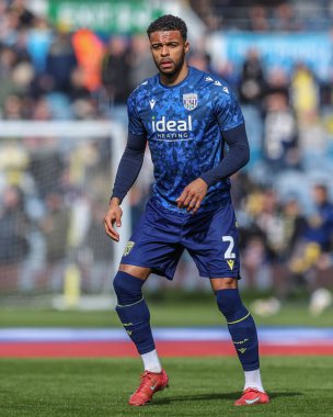 West Bromwich Albion 'dan Darnell Furlong, Sky Bet Şampiyonası maçında maç öncesi ısınma oturumunda Leeds United ve West Bromwich Albion, Elland Road, Leeds, İngiltere, 1 Mart 2025