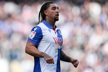 Blackburn Rovers takımından Tyrhys Dolan 1 Mart 2025 'te Blackburn City' de Blackburn Rovers 'a karşı Norwich City maçında