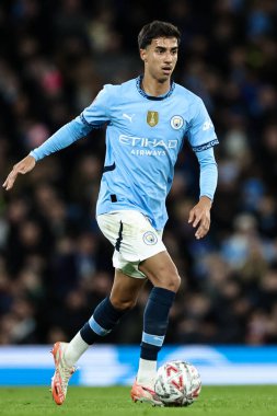 Manchester City 'den Vitor Reis 1 Mart 2025 tarihinde Etihad Stadyumu' nda oynanan 5. Raunt Manchester City - Plymouth Argyle karşılaşmasında topla birlikte sahaya çıktı.