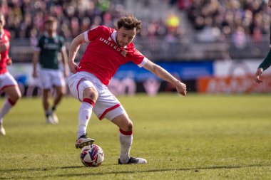 Wrexham AFC takımından Oliver Rathbone, Wrexham - Bolton Wanderers - SToK Cae Ras, Wrexham, İngiltere 1 Mart 2025