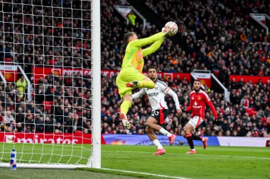 Fulham 'dan Bernd Leno, 2 Mart 2025 tarihinde Birleşik Krallık, Manchester United' ın Fulham 'a karşı oynadığı 5.