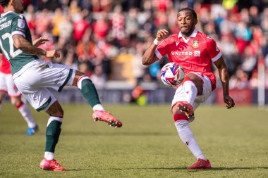 Wrexham 'dan Sebastien Revan, Wrexham - Bolton Wanderers maçında Wrexham - SToK Cae Ras, Wrexham, İngiltere 1 Mart 2025