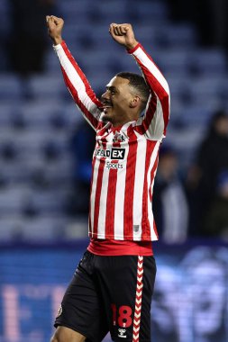 Sunderland 'dan Wilson Isidor, 28 Şubat 2025' te Sheffield Wednesday, Hillsborough, Sheffield, İngiltere 'de Sunderland' a karşı oynanan Gökyüzü İddia Şampiyonası maçında galibiyeti kutluyor.