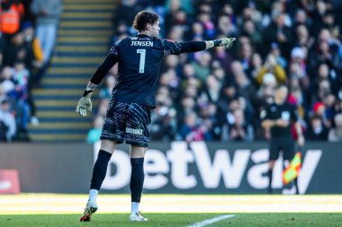 Millwall 'dan Lukas Jensen, 1 Mart 2025' te İngiltere 'nin Selhurst Park kentinde oynanan 5. Raundda takımına talimat verdi.