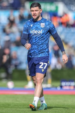 West Bromwich Albion 'dan Alex Mowatt, Sky Bet Şampiyonası maçında maç öncesi ısınma oturumunda Leeds United ve West Bromwich Albion, Elland Road, Leeds, İngiltere, 1 Mart 2025