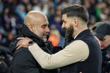 Manchester City teknik direktörü Plymouth Argyle 'ın Miron Muslic teknik direktörünü 1 Mart 2025 tarihinde Etihad Stadyumu, Manchester City - Plymouth Argyle maçında karşıladı.