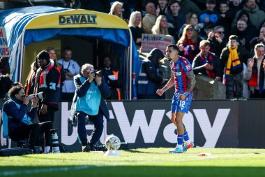 Crystal Palace 'dan Daniel Munoz, 1 Mart 2025' te İngiltere 'nin başkenti Londra' daki Selhurst Park 'ta oynanan 5.